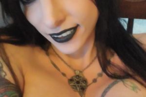 Chelsea Marie tranny